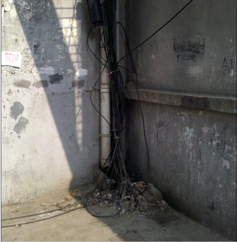 逆天了,,,引上光缆,,,这样也行!