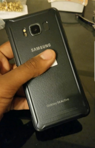 不怕摔的s8三星galaxys8active真机照曝光