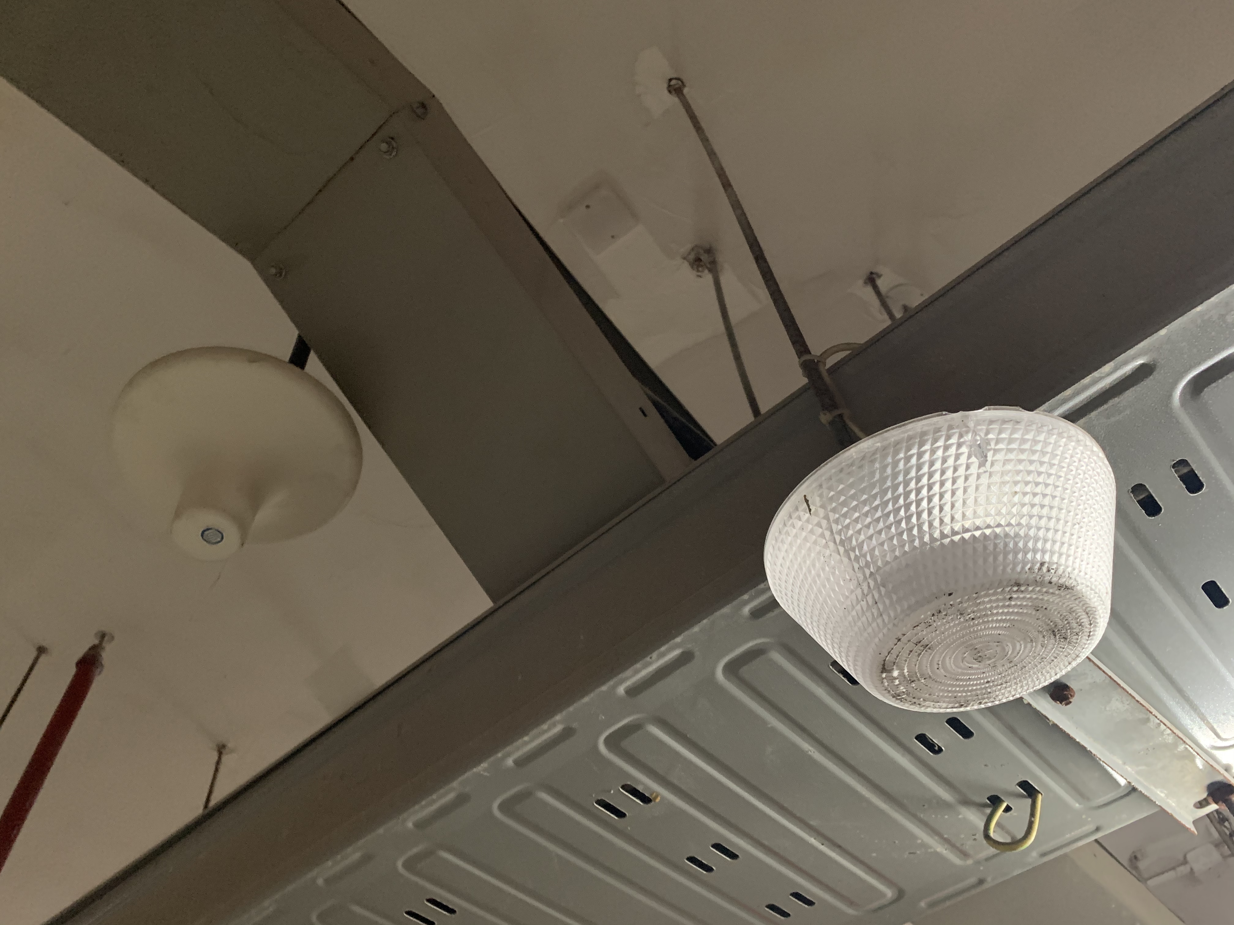 麻烦大家帮忙看看这都是哪一家的室分天线