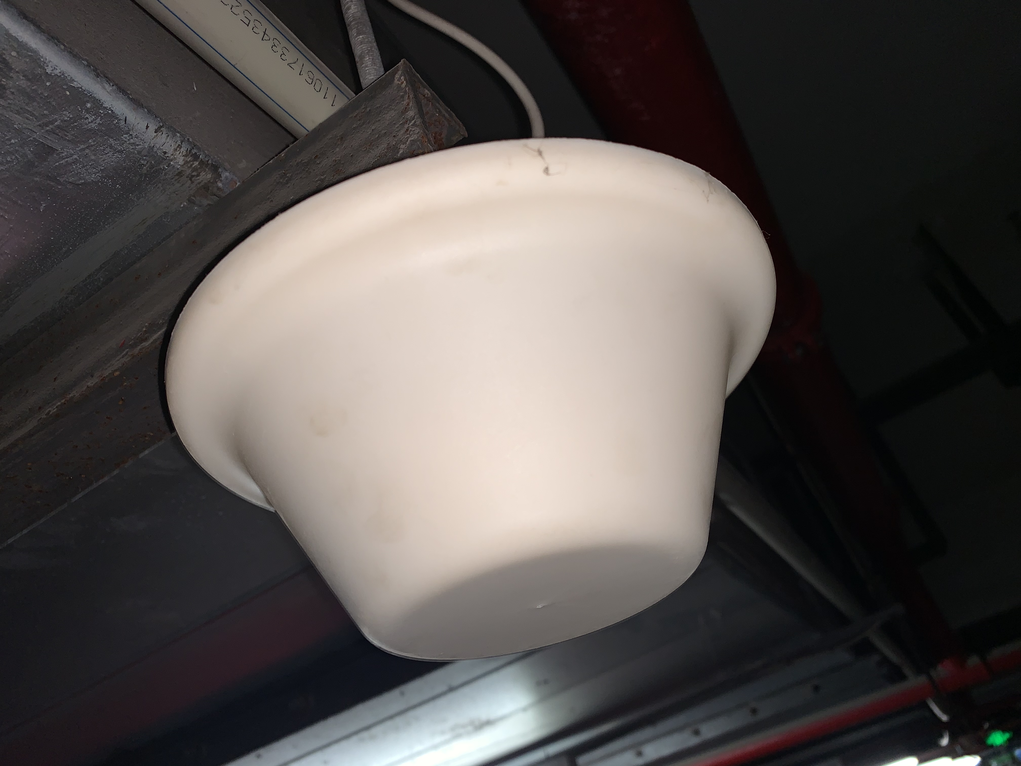 麻烦大家帮忙看看这都是哪一家的室分天线