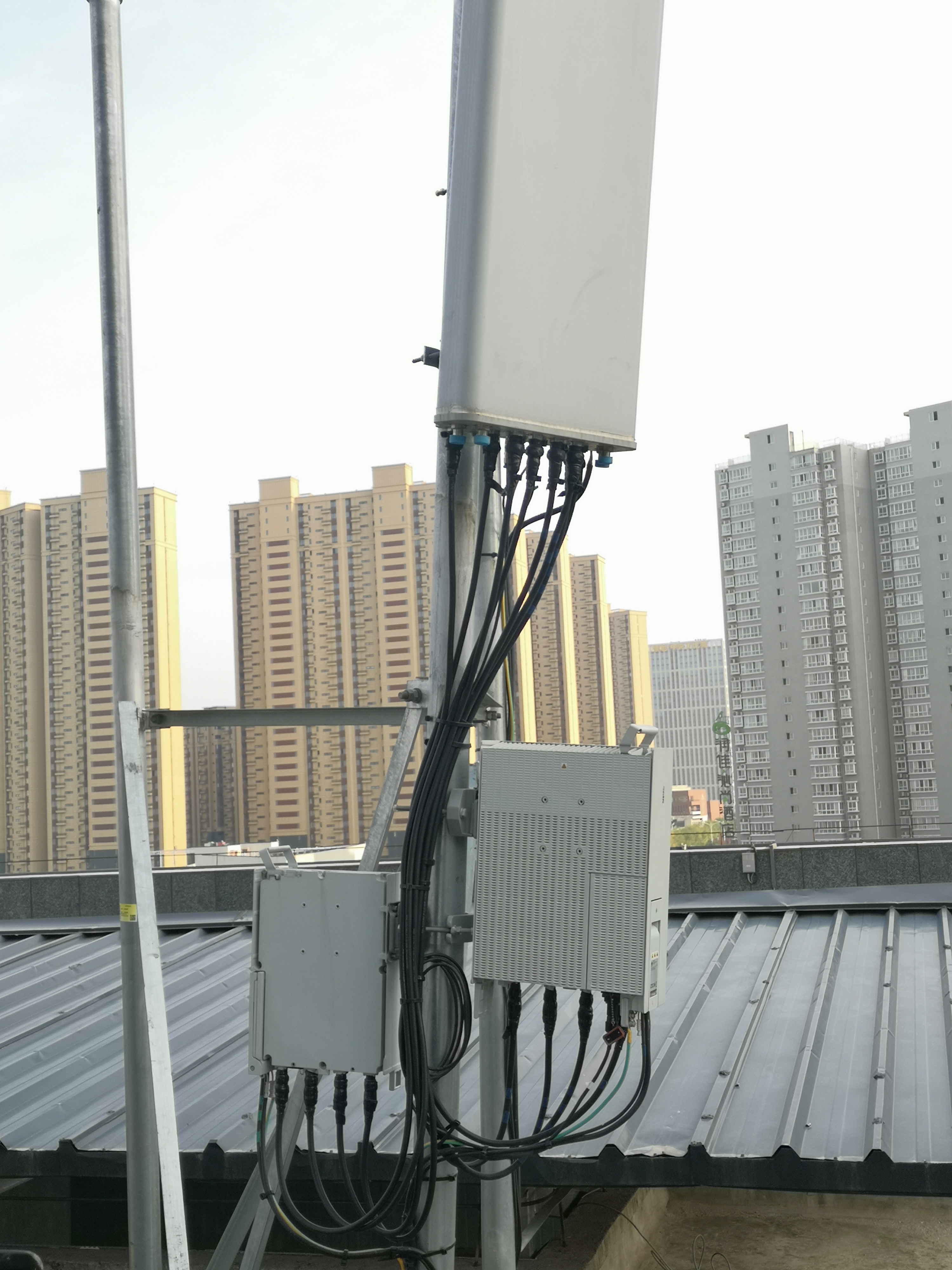 RRU安装图 - 4G/5G - 通信人家园 - Powered by C114